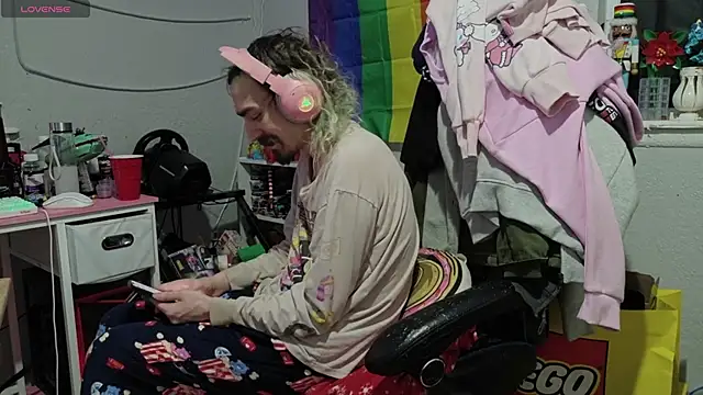 tallnerdyguy online show from 02/14/26, 03:36