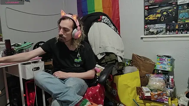 tallnerdyguy online show from 05/11/26, 02:17
