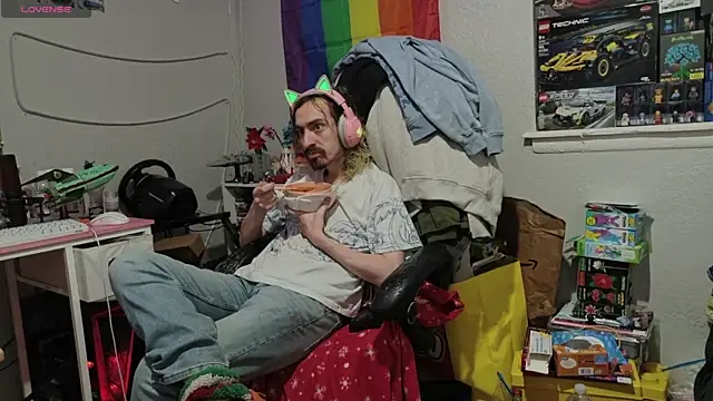 tallnerdyguy online show from 05/14/26, 03:57