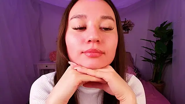 Snapshot of margeriTirell chatting on 11/08/25, 02:56 margeriTirell online show from 11/08/25, 02:56