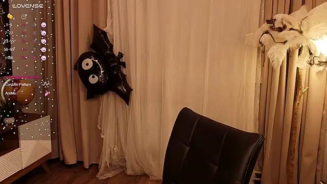 Snapshot of margeriTirell chatting on 11/12/25, 02:56 margeriTirell online show from 11/12/25, 02:56