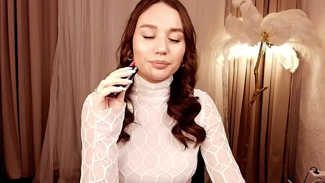 margeriTirell online show from 11/14/25, 03:16