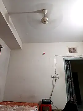 Snapshot of Tisha-01 chatting on 09/12/25, 12:33 Tisha-01 online show from 09/12/25, 12:33