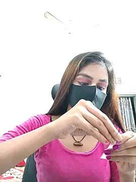 Snapshot of Tisha-01 chatting on 09/22/25, 03:25 Tisha-01 online show from 09/22/25, 03:25