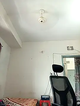 Snapshot of Tisha-01 chatting on 09/26/25, 08:18 Tisha-01 online show from 09/26/25, 08:18