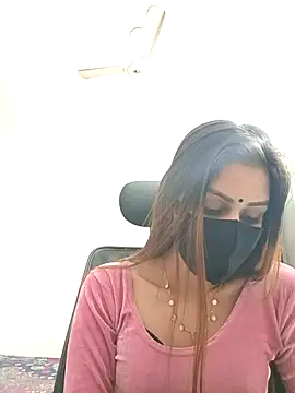 Snapshot of Tisha-01 chatting on 11/20/25, 02:50 Tisha-01 online show from 11/20/25, 02:50