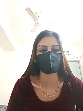 Snapshot of Tisha-01 chatting on 11/21/25, 03:05 Tisha-01 online show from 11/21/25, 03:05