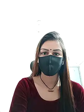 Snapshot of Tisha-01 chatting on 11/28/25, 02:14 Tisha-01 online show from 11/28/25, 02:14