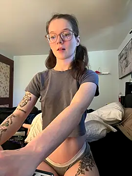 dreamteemergirl online show from 10/15/25, 06:52