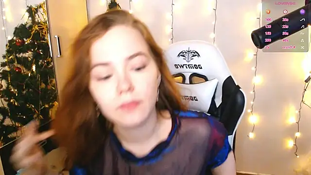 Snapshot of Fox_Lisa chatting on 12/25/24, 01:09 Fox Lisa online show from 12/25/24, 01:09