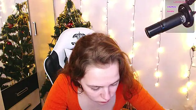 Snapshot of Fox_Lisa chatting on 12/27/24, 09:50 Fox Lisa online show from 12/27/24, 09:50