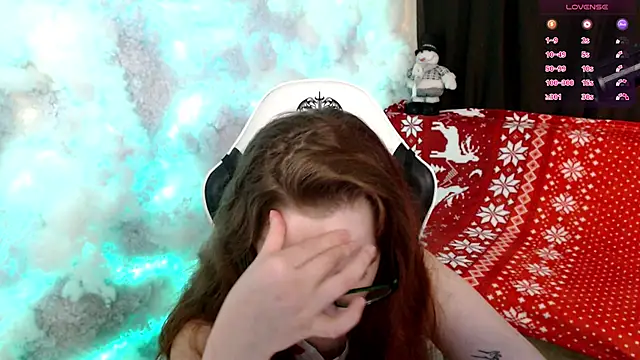 Snapshot of Fox_Lisa chatting on 01/11/25, 02:58 Fox Lisa online show from 01/11/25, 02:58