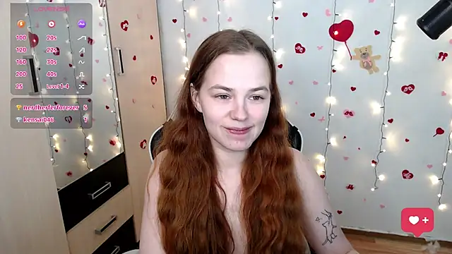 Snapshot of Fox_Lisa chatting on 02/11/25, 02:35 Fox Lisa online show from 02/11/25, 02:35