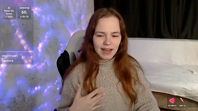 Snapshot of Fox_Lisa chatting on 03/03/25, 09:00 Fox Lisa online show from 03/03/25, 09:00