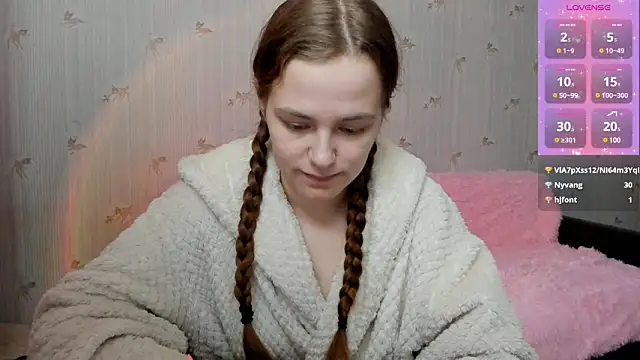 Snapshot of Fox_Lisa chatting on 03/19/25, 01:51 Fox Lisa online show from 03/19/25, 01:51