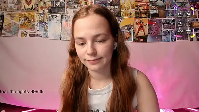 Snapshot of Fox_Lisa chatting on 10/13/25, 07:58 Fox Lisa online show from 10/13/25, 07:58