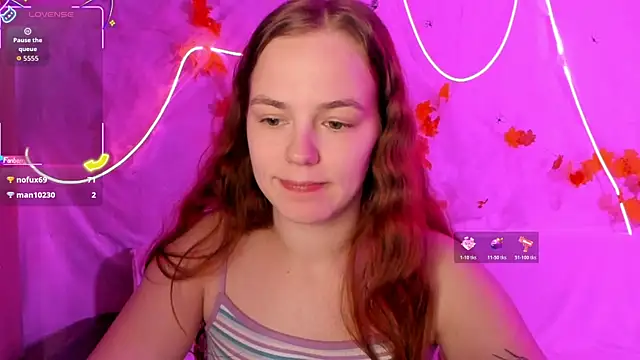 Snapshot of Fox_Lisa chatting on 11/15/25, 10:59 Fox Lisa online show from 11/15/25, 10:59