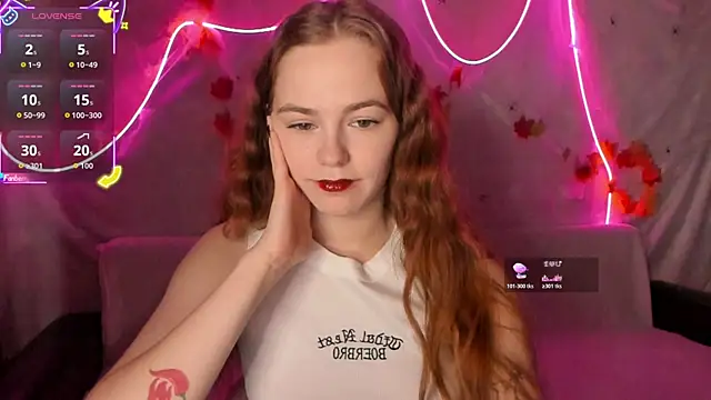 Snapshot of Fox_Lisa chatting on 11/23/25, 05:02 Fox Lisa online show from 11/23/25, 05:02