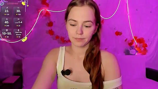 Snapshot of Fox_Lisa chatting on 11/27/25, 07:16 Fox Lisa online show from 11/27/25, 07:16