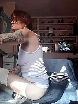 ivylee31 online show from 11/10/25, 06:18