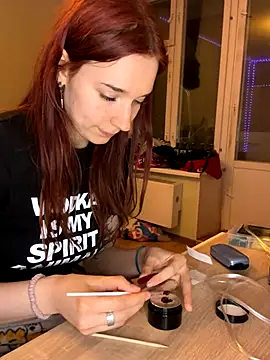 Shirley Thomas online show from 09/14/25, 08:30