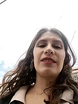 Snapshot of Alysson-- chatting on 02/24/25, 07:09 Alysson-- online show from 02/24/25, 07:09