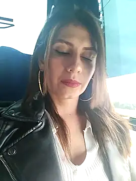 Snapshot of Alysson-- chatting on 03/14/25, 01:13 Alysson-- online show from 03/14/25, 01:13