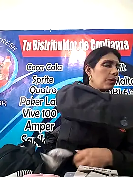 Snapshot of Alysson-- chatting on 09/28/25, 01:38 Alysson-- online show from 09/28/25, 01:38