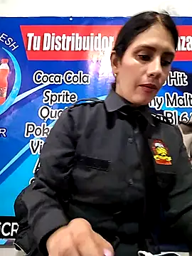 Snapshot of Alysson-- chatting on 09/30/25, 01:49 Alysson-- online show from 09/30/25, 01:49