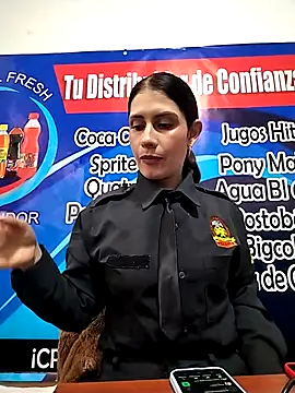 Snapshot of Alysson-- chatting on 10/03/25, 02:25 Alysson-- online show from 10/03/25, 02:25