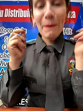 Snapshot of Alysson-- chatting on 10/25/25, 03:51 Alysson-- online show from 10/25/25, 03:51