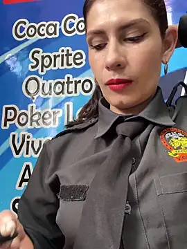 Snapshot of Alysson-- chatting on 12/03/25, 01:20 Alysson-- online show from 12/03/25, 01:20