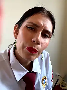 Snapshot of Alysson-- chatting on 01/13/26, 02:44 Alysson-- online show from 01/13/26, 02:44