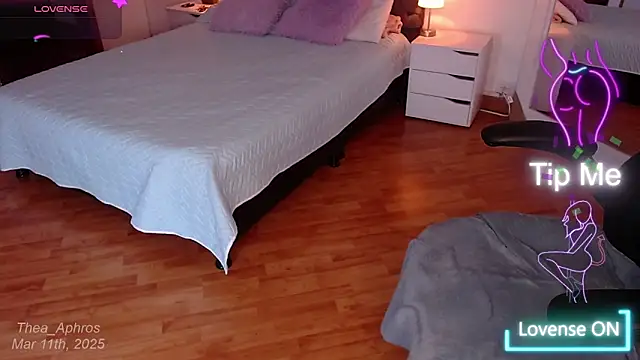 Thea Aphros  online show from 03/12/25, 02:20