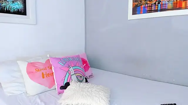 Snapshot of naughtyloverss chatting on 02/16/25, 02:54 naughtyloverss online show from 02/16/25, 02:54