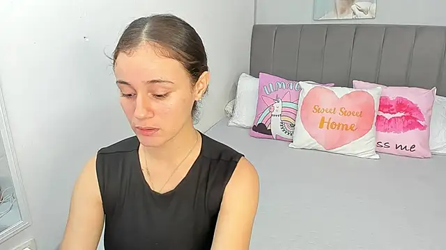 naughtyloverss online show from 04/23/26, 04:42