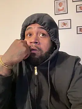 Snapshot of Pap1_Champo chatting on 12/11/24, 08:15 Pap1 Champo online show from 12/11/24, 08:15