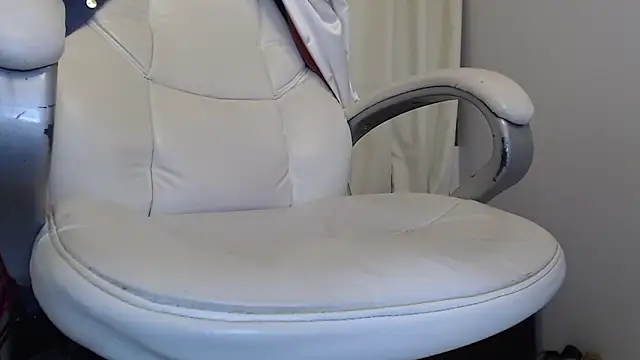 Snapshot of Abby_Halliwey chatting on 01/26/25, 05:45 Abby Halliwey online show from 01/26/25, 05:45