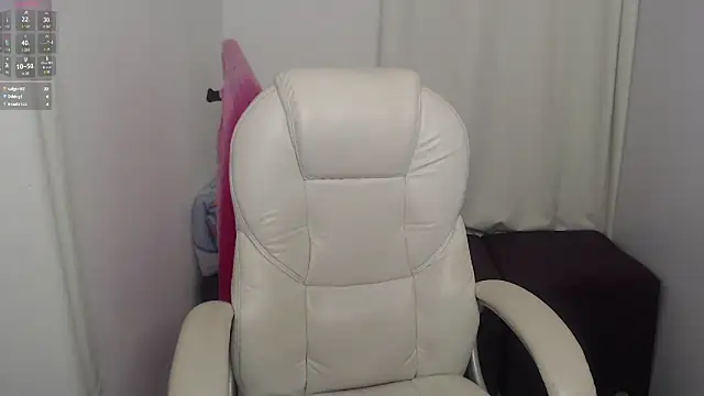 Snapshot of Abby_Halliwey chatting on 02/15/25, 08:44 Abby Halliwey online show from 02/15/25, 08:44