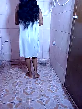 Anushka23 online show from 02/14/25, 07:38