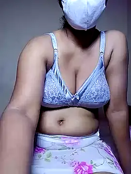 Anushka23 online show from 02/15/25, 04:01