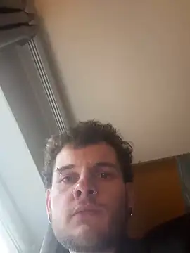 Snapshot of janberlin chatting on 12/23/25, 11:08 janberlin online show from 12/23/25, 11:08