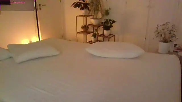 yournextdoorhottie online show from 04/03/26, 10:30