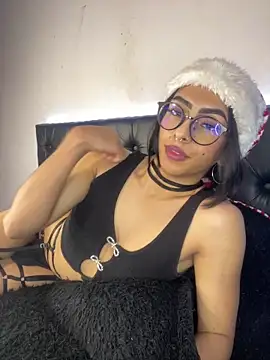 Skyler  blue4 online show from 12/27/24, 07:24