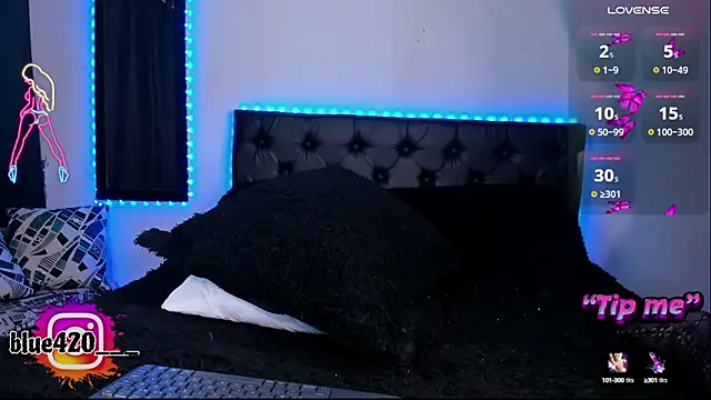 Skyler  blue4 online show from 01/07/25, 01:28