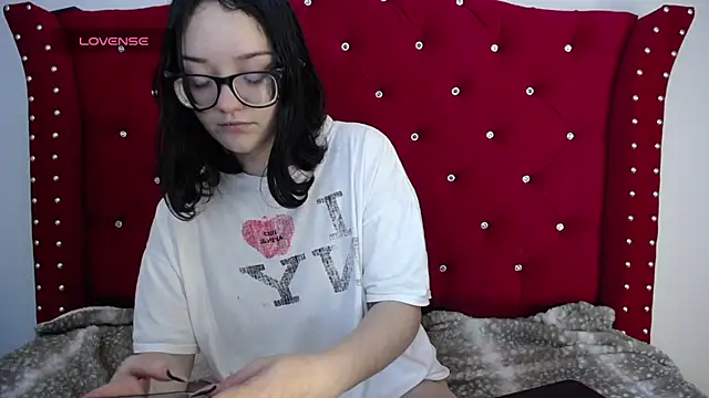 charlotte1-ls online show from 12/17/24, 01:07