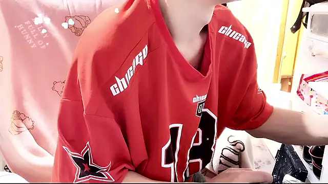 Im IVE LOVE online show from 05/07/26, 01:11