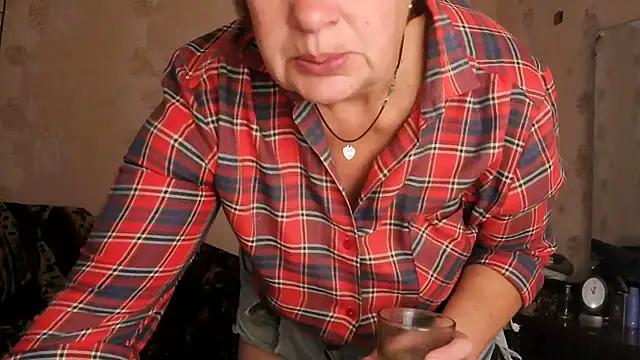 Ettie Tonia online show from 10/27/25, 09:02