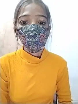 Snapshot of Cute-Ridhima chatting on 05/11/26, 03:45 Cute-Ridhima online show from 05/11/26, 03:45