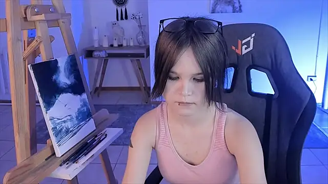 Elainebeness online show from 12/07/24, 07:43